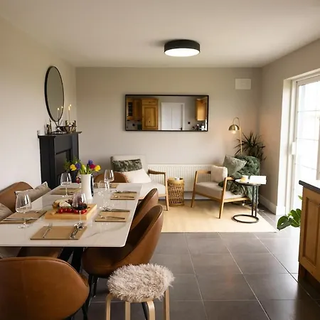 Casa vacanze Coastal Haven In Beautiful Village