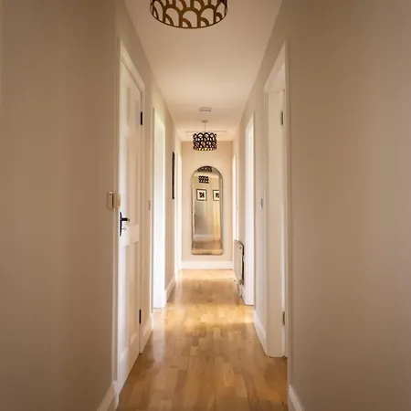 Coastal Haven In Beautiful Village Stradbally (Waterford)